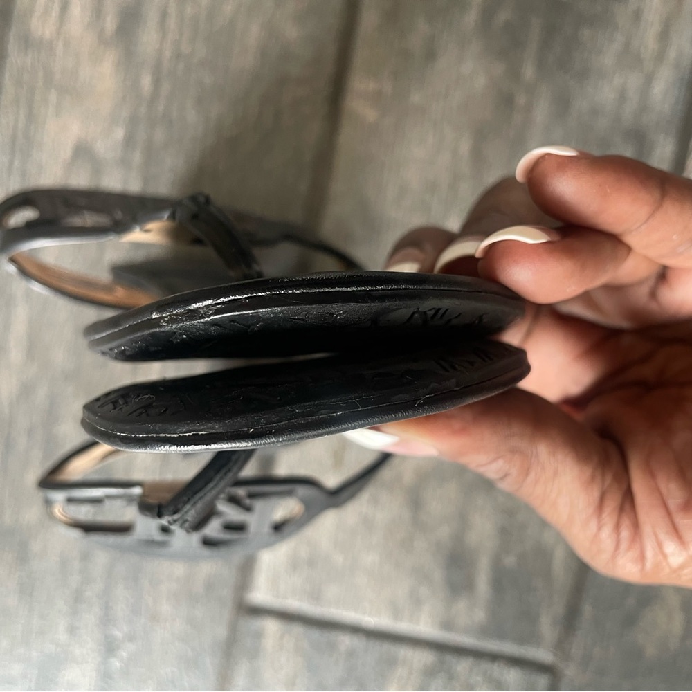 Lauren Ralph Lauren Black Leather RL Logo Thong Sandals - Picture 6 of 8